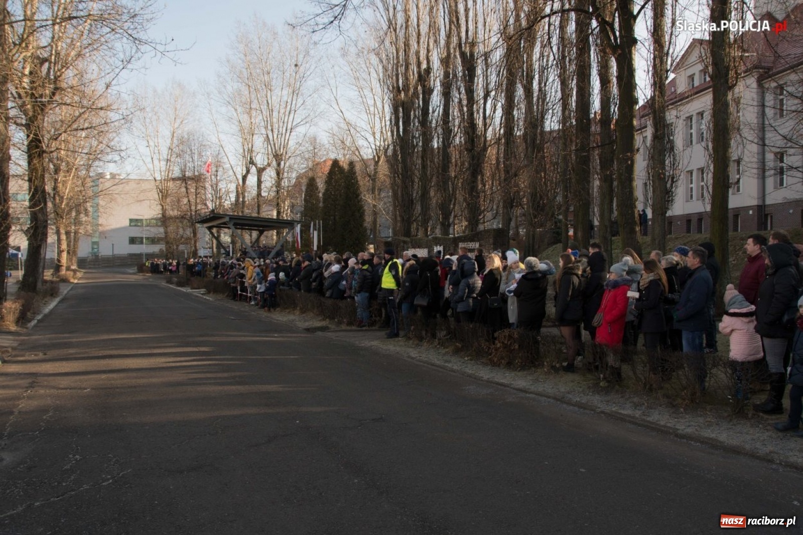 Zdjęcie w galerii na portalu naszraciborz.pl: Zimowe ślubowanie w policji. Trwa kolejny nabór  wiadomości z regionu