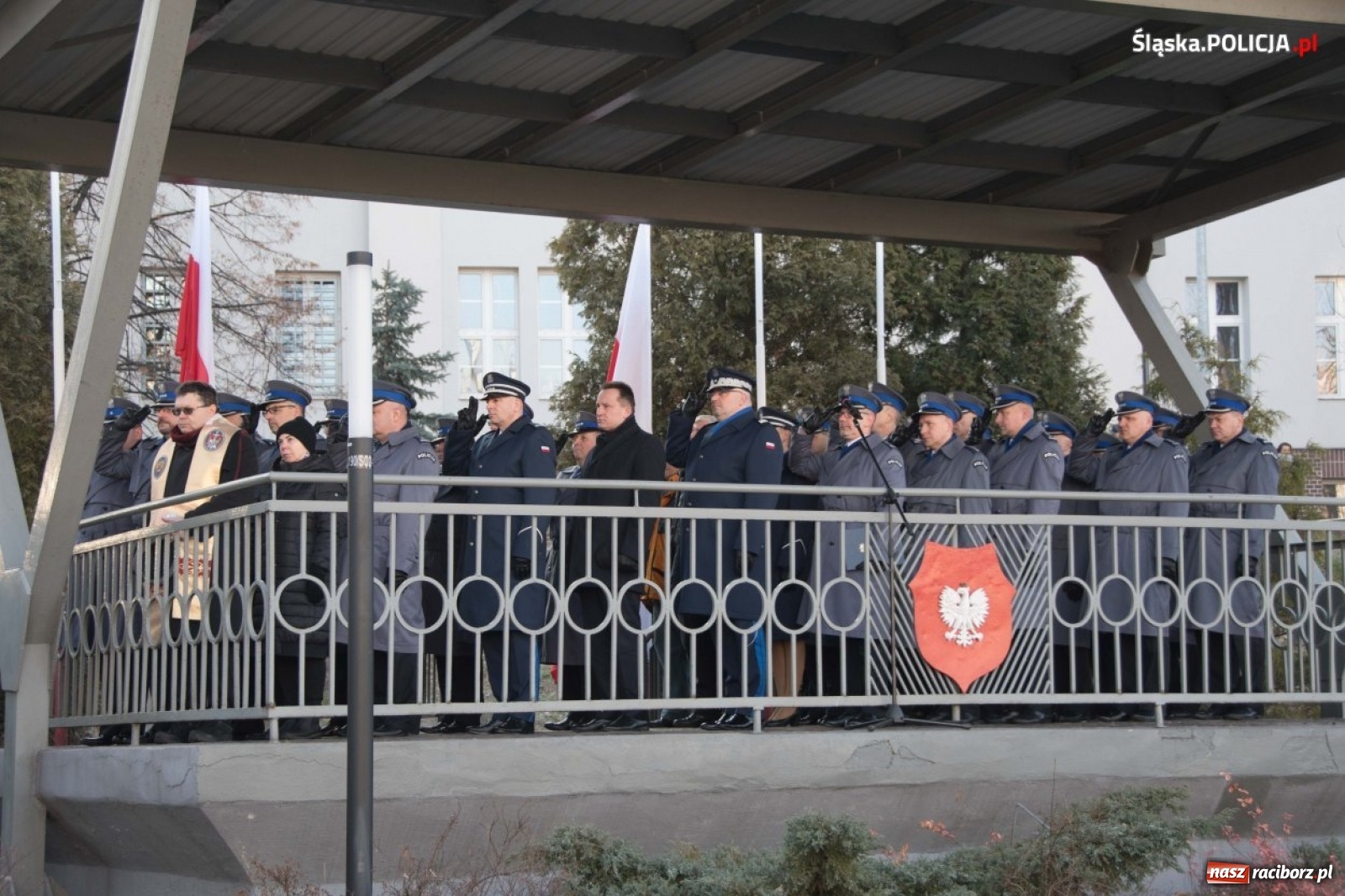 Zdjęcie w galerii na portalu naszraciborz.pl: Zimowe ślubowanie w policji. Trwa kolejny nabór  wiadomości z regionu