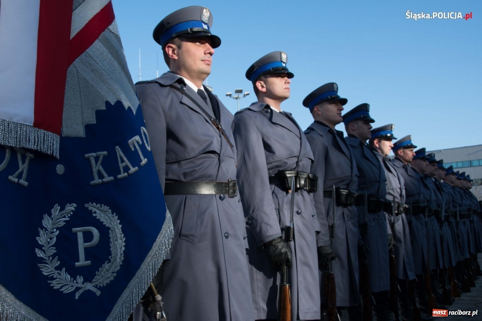 Zdjęcie w galerii na portalu naszraciborz.pl: Zimowe ślubowanie w policji. Trwa kolejny nabór  wiadomości z regionu