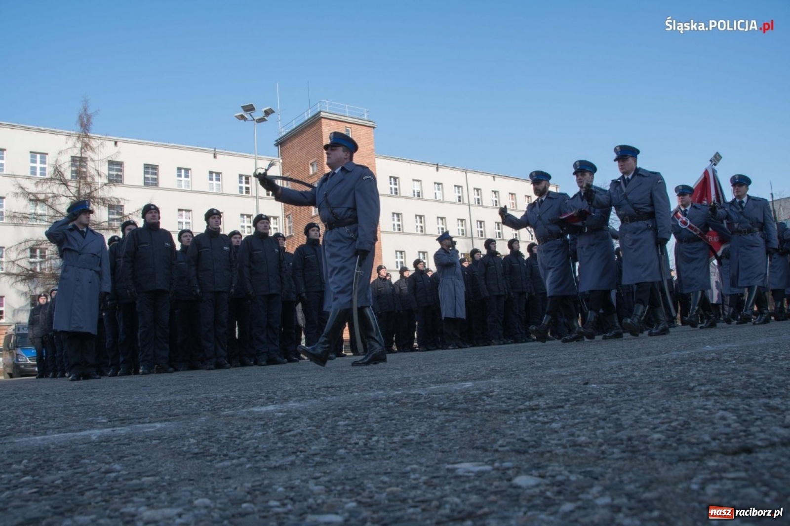 Zdjęcie w galerii na portalu naszraciborz.pl: Zimowe ślubowanie w policji. Trwa kolejny nabór  wiadomości z regionu