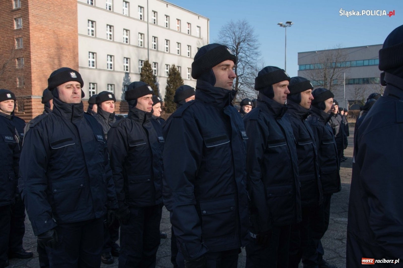 Zdjęcie w galerii na portalu naszraciborz.pl: Zimowe ślubowanie w policji. Trwa kolejny nabór  wiadomości z regionu