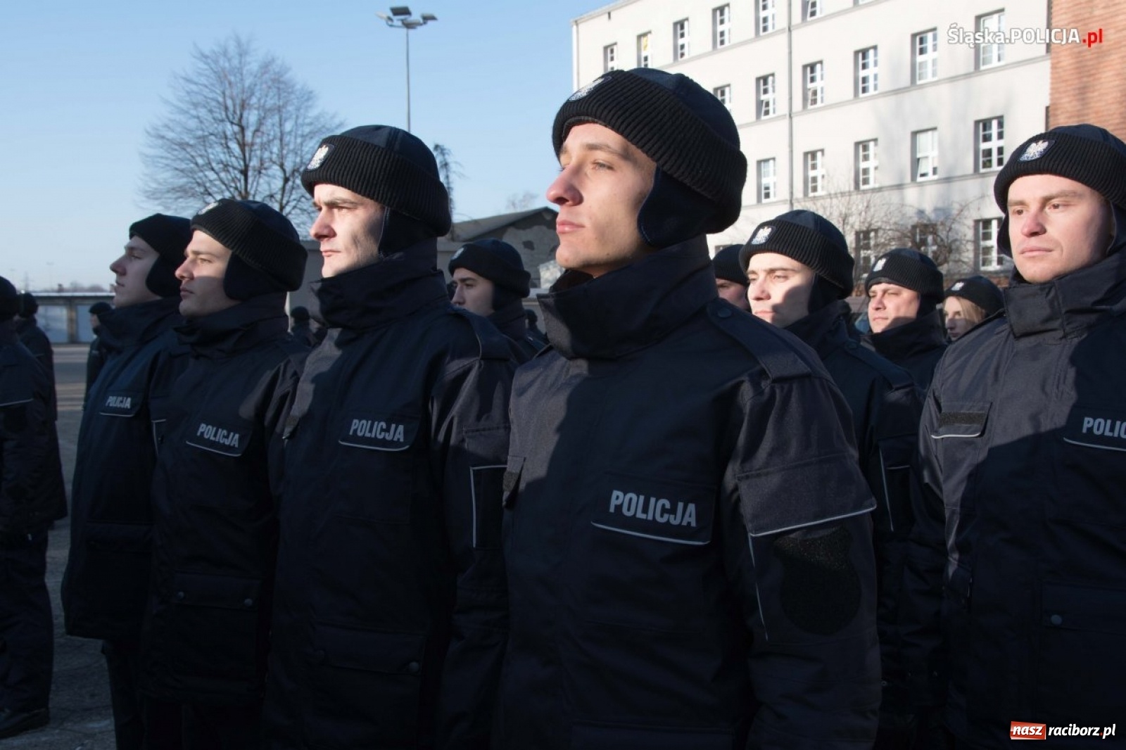 Zdjęcie w galerii na portalu naszraciborz.pl: Zimowe ślubowanie w policji. Trwa kolejny nabór  wiadomości z regionu