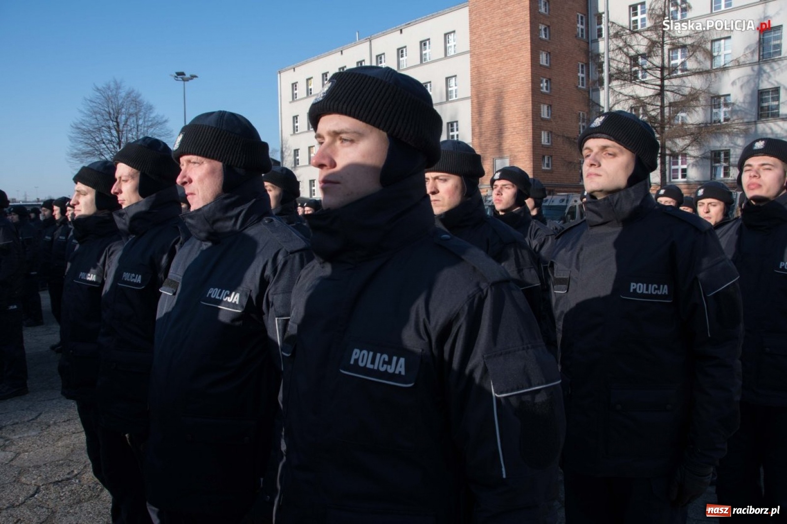 Zdjęcie w galerii na portalu naszraciborz.pl: Zimowe ślubowanie w policji. Trwa kolejny nabór  wiadomości z regionu