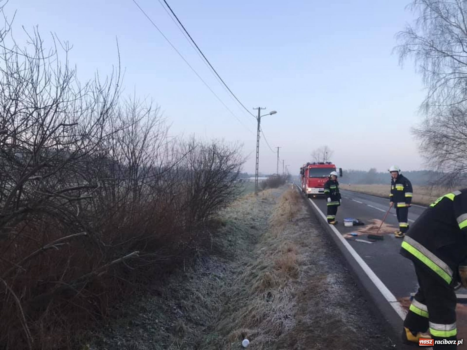 Zdjęcie w galerii na portalu naszraciborz.pl: Trzy pojazdy zderzyły się na trasie Racibórz-Rudy-Gliwice  wiadomości z regionu