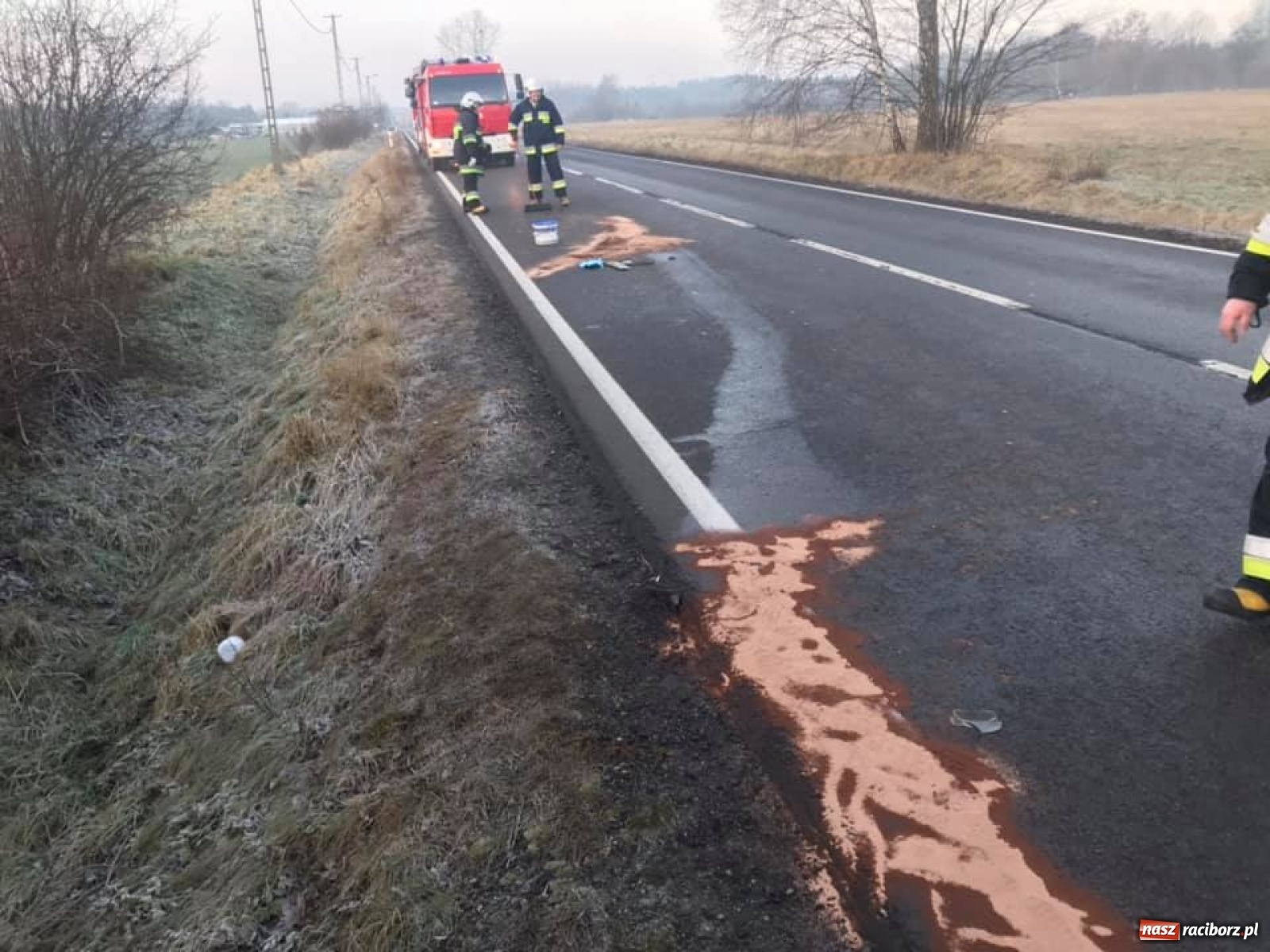 Zdjęcie w galerii na portalu naszraciborz.pl: Trzy pojazdy zderzyły się na trasie Racibórz-Rudy-Gliwice  wiadomości z regionu