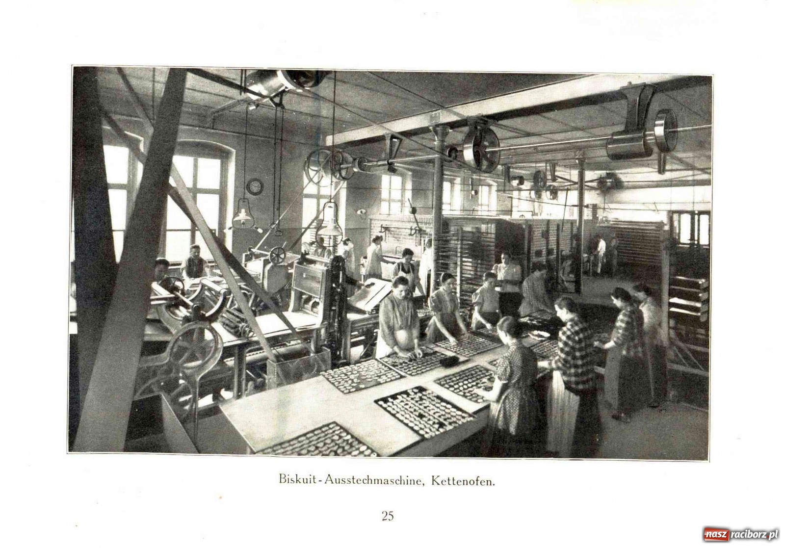 Zdjęcie w galerii na portalu naszraciborz.pl: Raciborski Willy Wonka. Słodkie imperium Felixa Sobtzicka  wiadomości z regionu