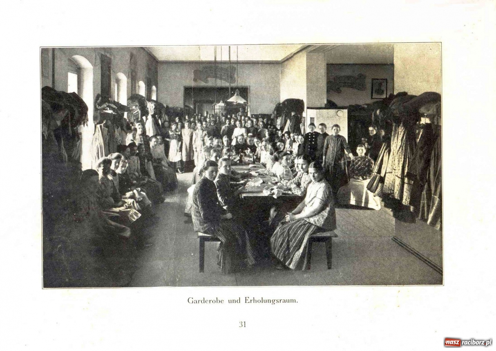 Zdjęcie w galerii na portalu naszraciborz.pl: Raciborski Willy Wonka. Słodkie imperium Felixa Sobtzicka  wiadomości z regionu