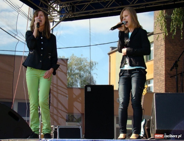 Zdjęcie w galerii na portalu naszraciborz.pl: Takiego tłumu jeszcze nie było wiadomości z regionu