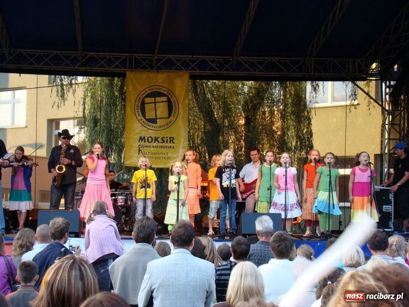 Zdjęcie w galerii na portalu naszraciborz.pl: Takiego tłumu jeszcze nie było wiadomości z regionu