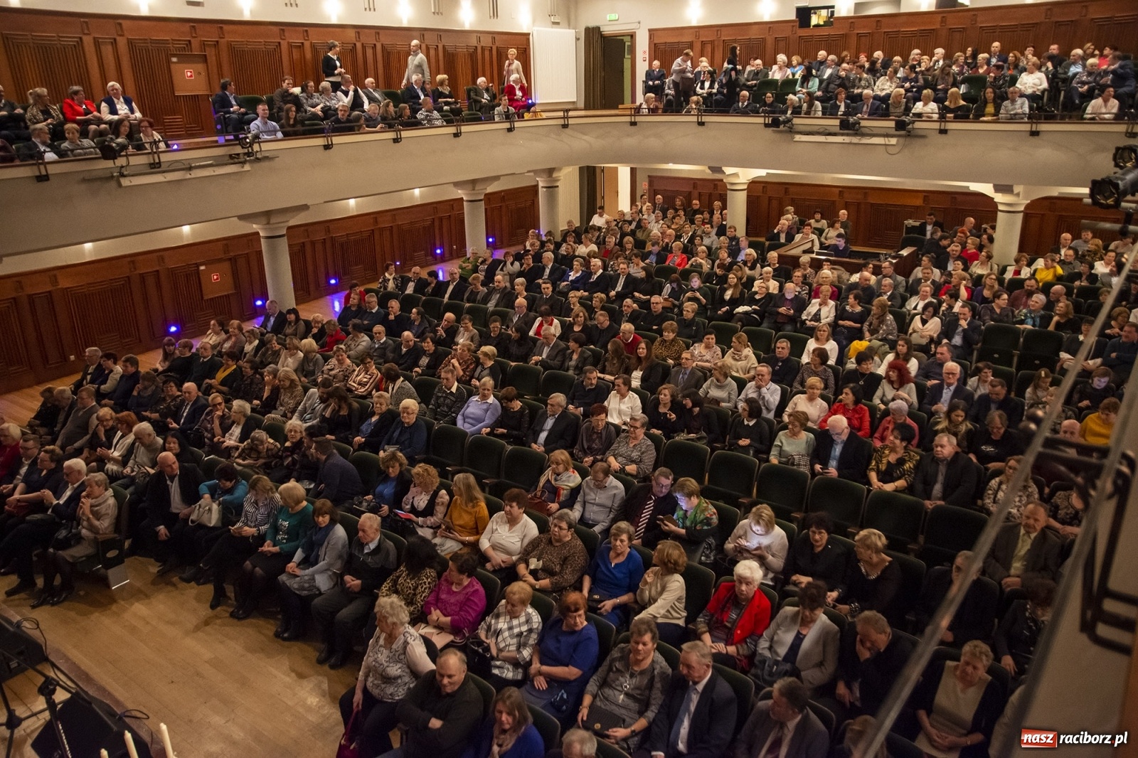 Zdjęcie w galerii na portalu naszraciborz.pl: Johann Strauss Show na deskach RCK  wiadomości z regionu