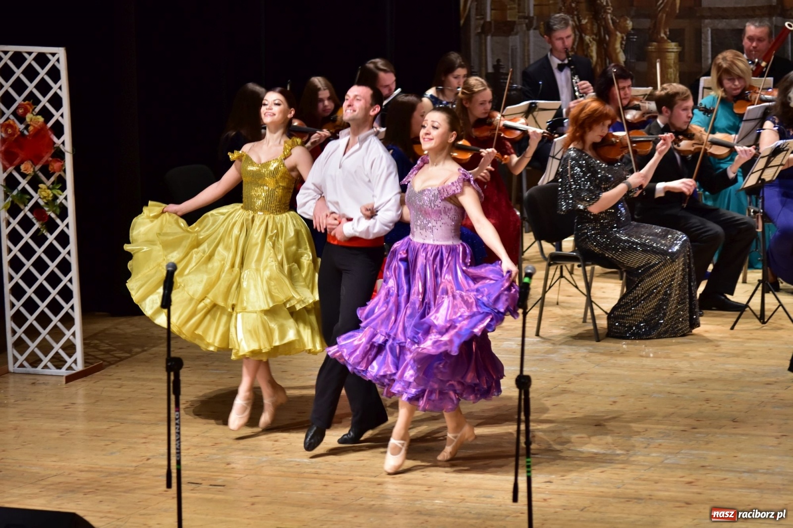Zdjęcie w galerii na portalu naszraciborz.pl: Johann Strauss Show na deskach RCK  wiadomości z regionu