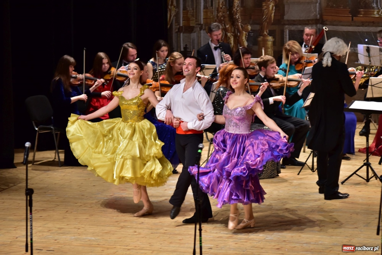 Zdjęcie w galerii na portalu naszraciborz.pl: Johann Strauss Show na deskach RCK  wiadomości z regionu