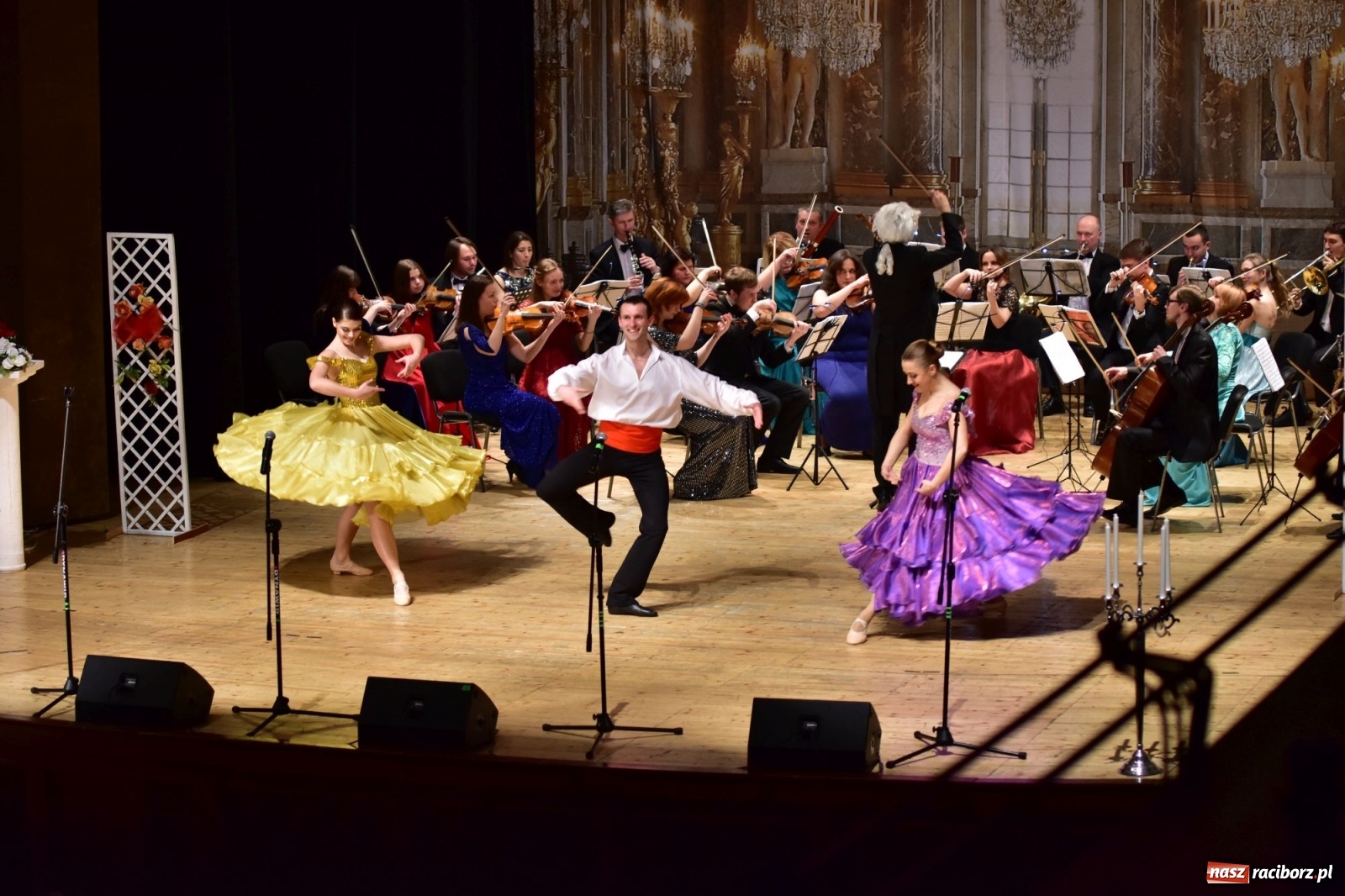 Zdjęcie w galerii na portalu naszraciborz.pl: Johann Strauss Show na deskach RCK  wiadomości z regionu