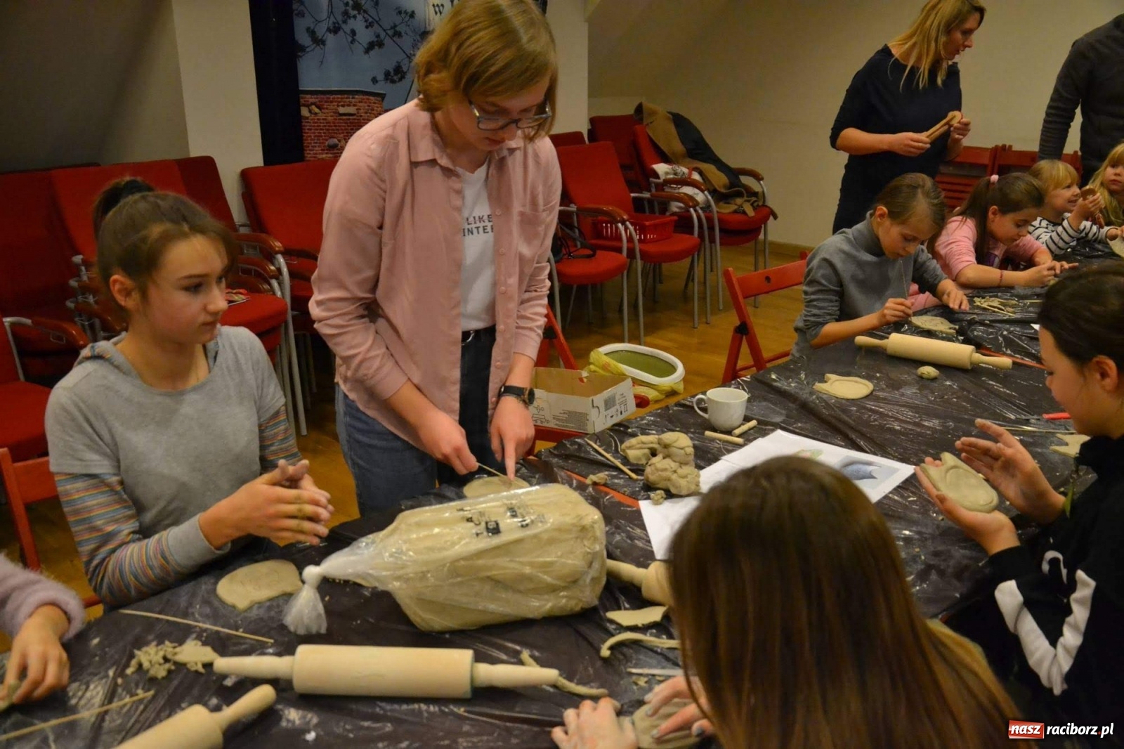 Zdjęcie w galerii na portalu naszraciborz.pl: Dzień Kota na raciborskim zamku wiadomości z regionu