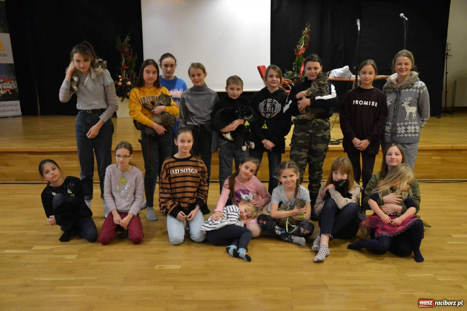 Zdjęcie w galerii na portalu naszraciborz.pl: Dzień Kota na raciborskim zamku wiadomości z regionu