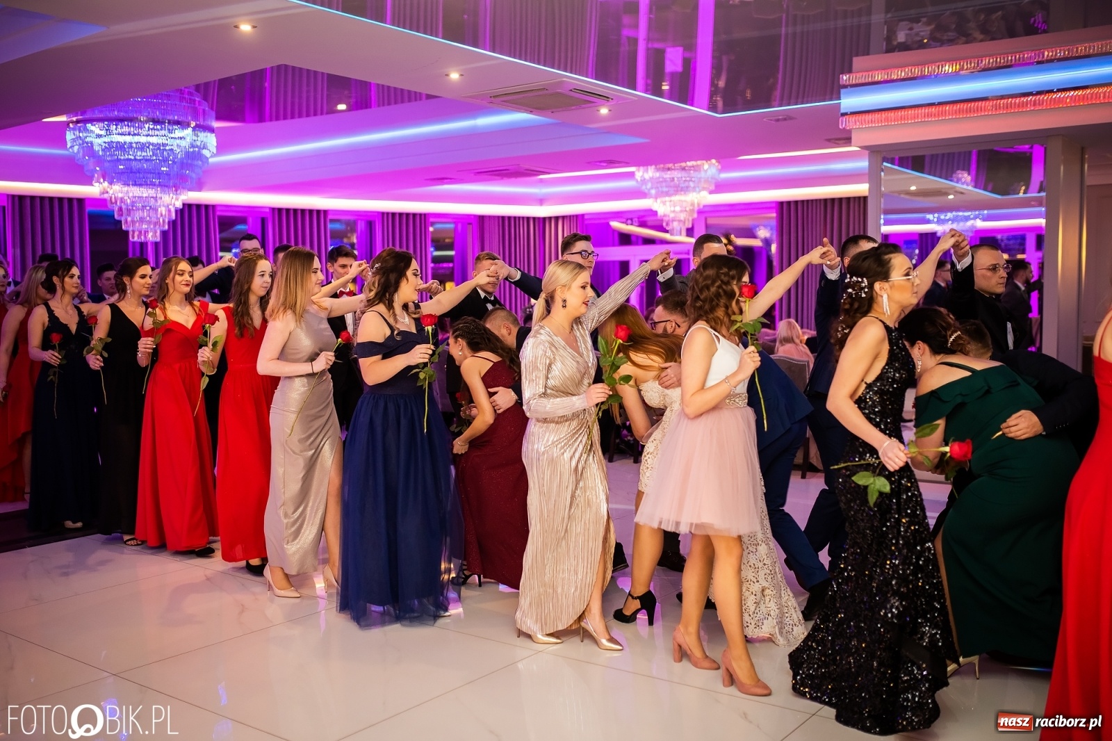 Zdjęcie w galerii na portalu naszraciborz.pl: Gastronomik i Budowlanka bawią się w Białym Domu [FOTO i WIDEO] wiadomości z regionu