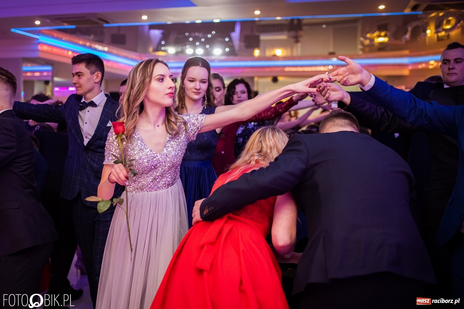 Zdjęcie w galerii na portalu naszraciborz.pl: Gastronomik i Budowlanka bawią się w Białym Domu [FOTO i WIDEO] wiadomości z regionu