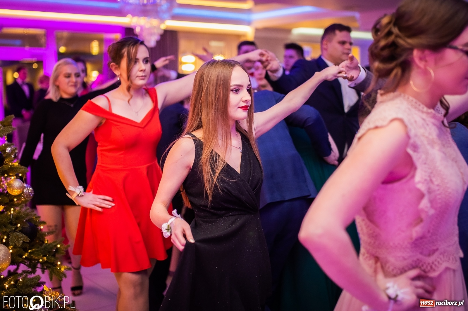 Zdjęcie w galerii na portalu naszraciborz.pl: Gastronomik i Budowlanka bawią się w Białym Domu [FOTO i WIDEO] wiadomości z regionu