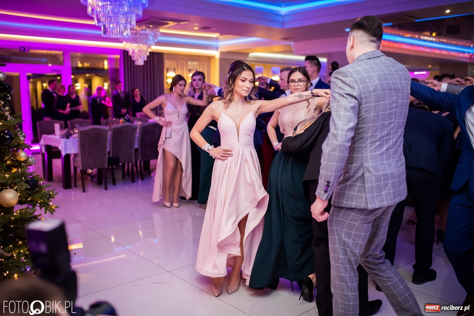 Zdjęcie w galerii na portalu naszraciborz.pl: Gastronomik i Budowlanka bawią się w Białym Domu [FOTO i WIDEO] wiadomości z regionu