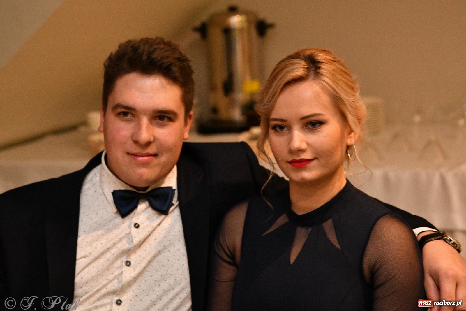 Zdjęcie w galerii na portalu naszraciborz.pl: Gastronomik i Budowlanka bawią się w Białym Domu [FOTO i WIDEO] wiadomości z regionu