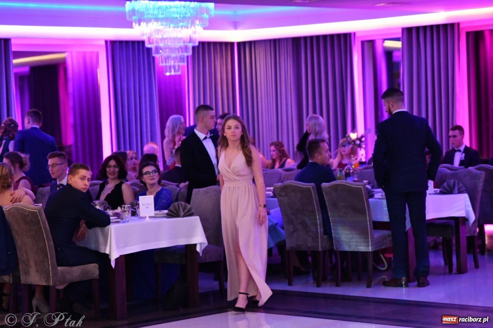 Zdjęcie w galerii na portalu naszraciborz.pl: Gastronomik i Budowlanka bawią się w Białym Domu [FOTO i WIDEO] wiadomości z regionu