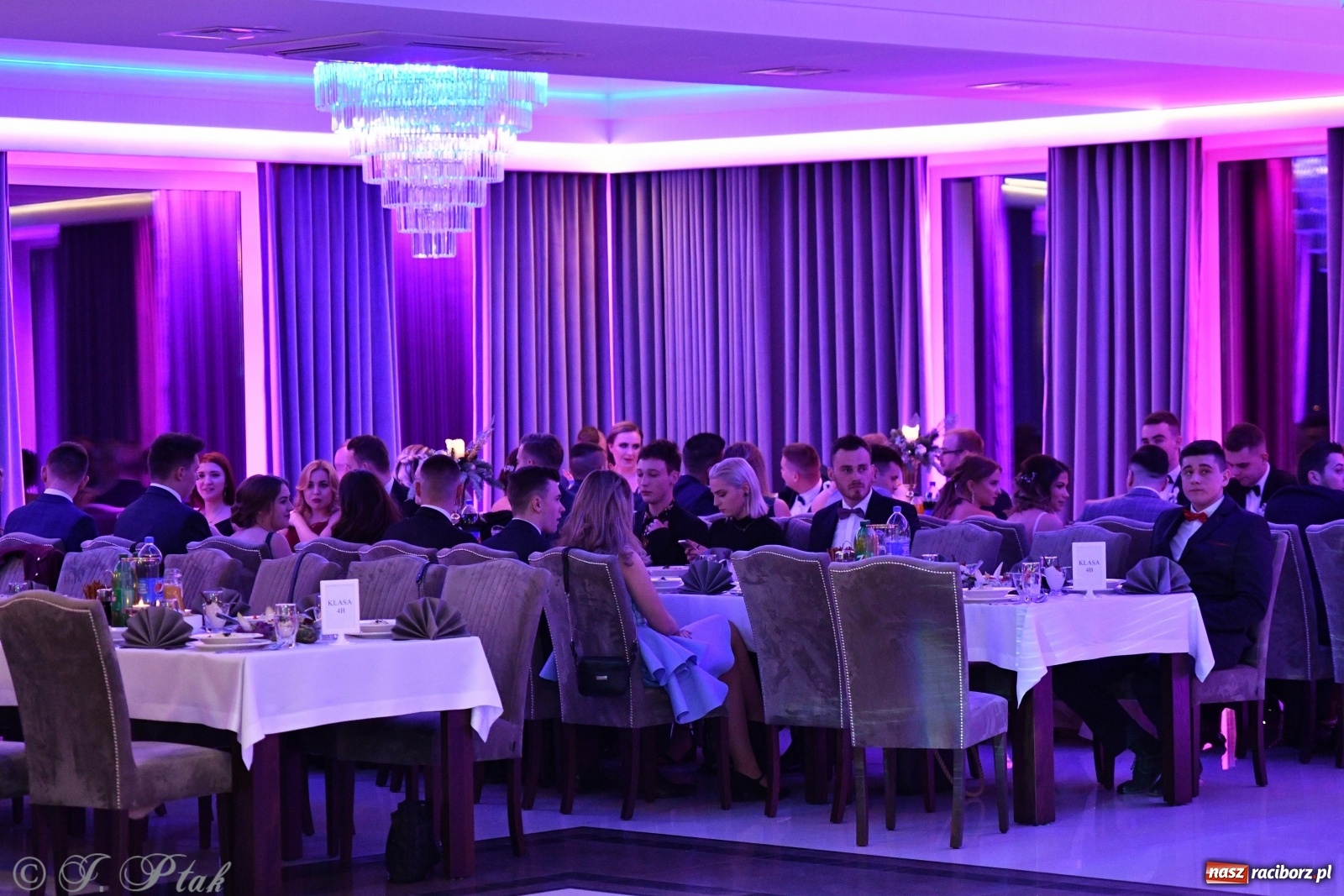 Zdjęcie w galerii na portalu naszraciborz.pl: Gastronomik i Budowlanka bawią się w Białym Domu [FOTO i WIDEO] wiadomości z regionu