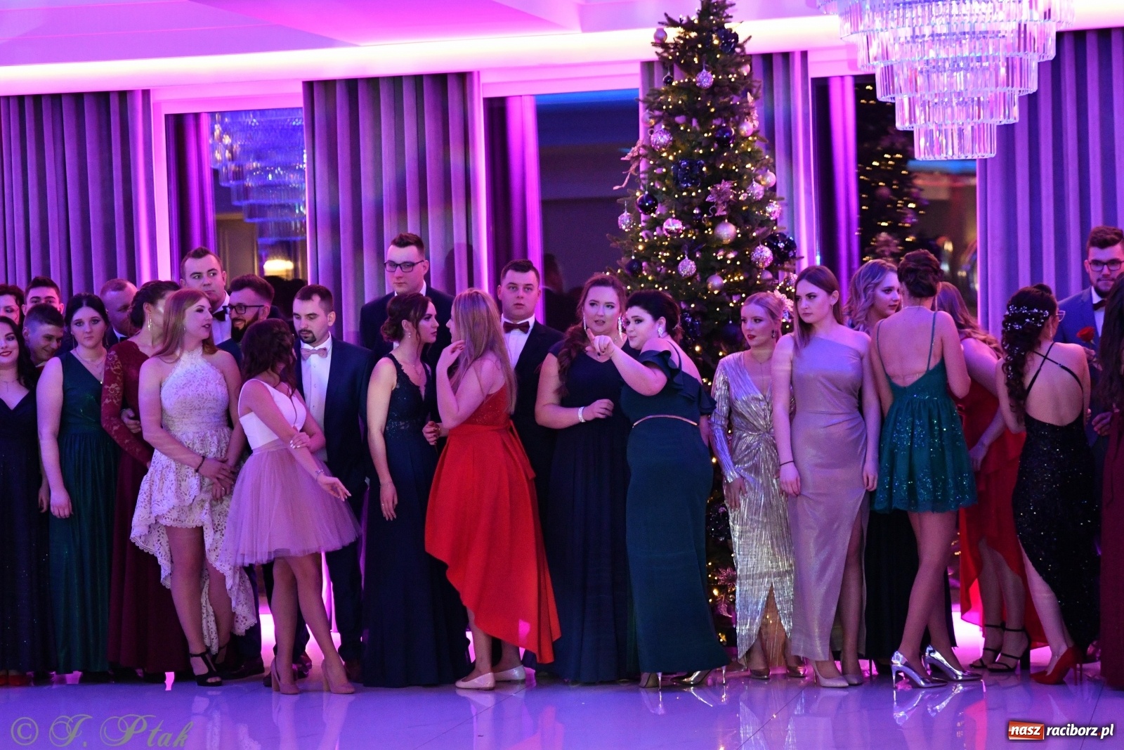 Zdjęcie w galerii na portalu naszraciborz.pl: Gastronomik i Budowlanka bawią się w Białym Domu [FOTO i WIDEO] wiadomości z regionu