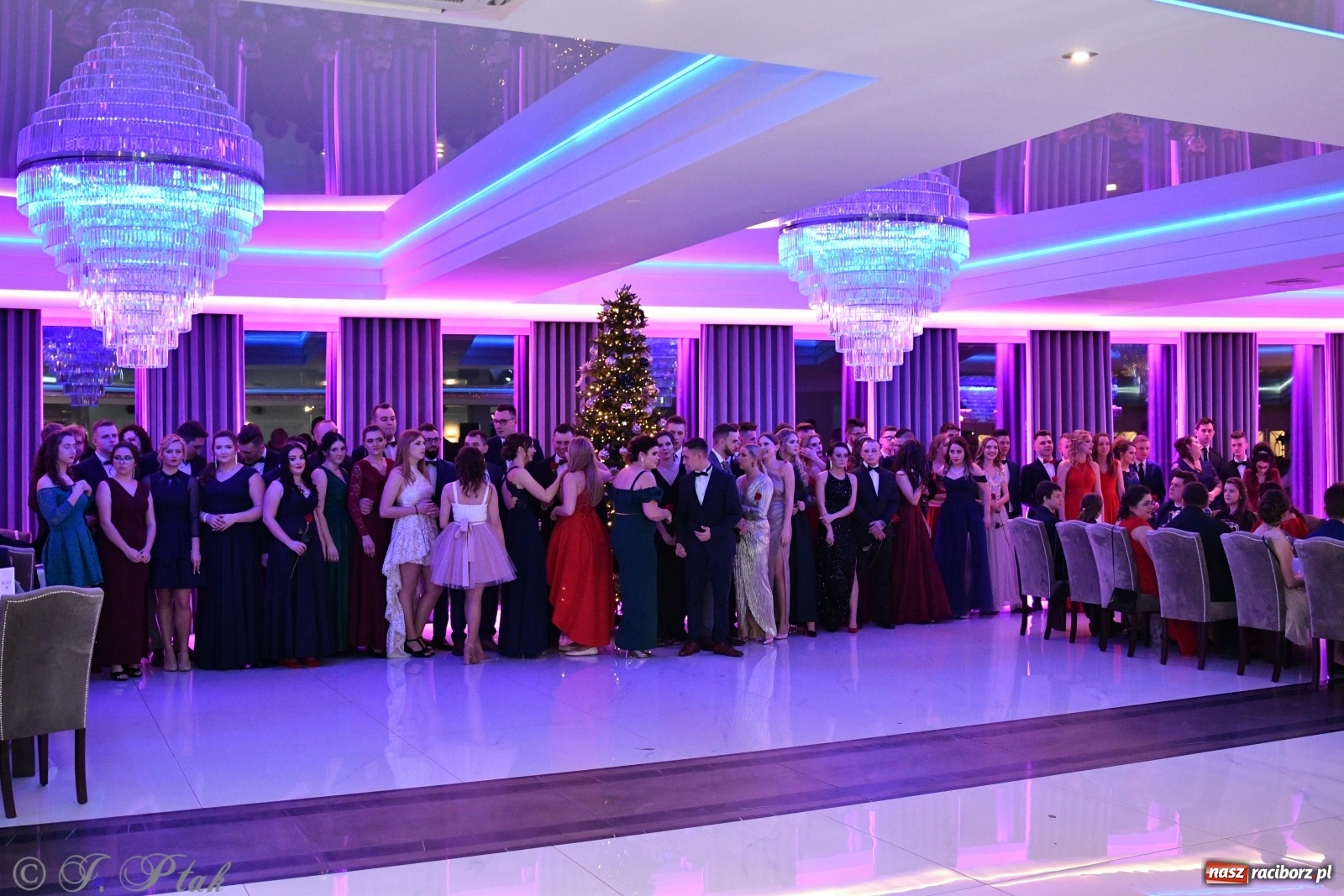 Zdjęcie w galerii na portalu naszraciborz.pl: Gastronomik i Budowlanka bawią się w Białym Domu [FOTO i WIDEO] wiadomości z regionu