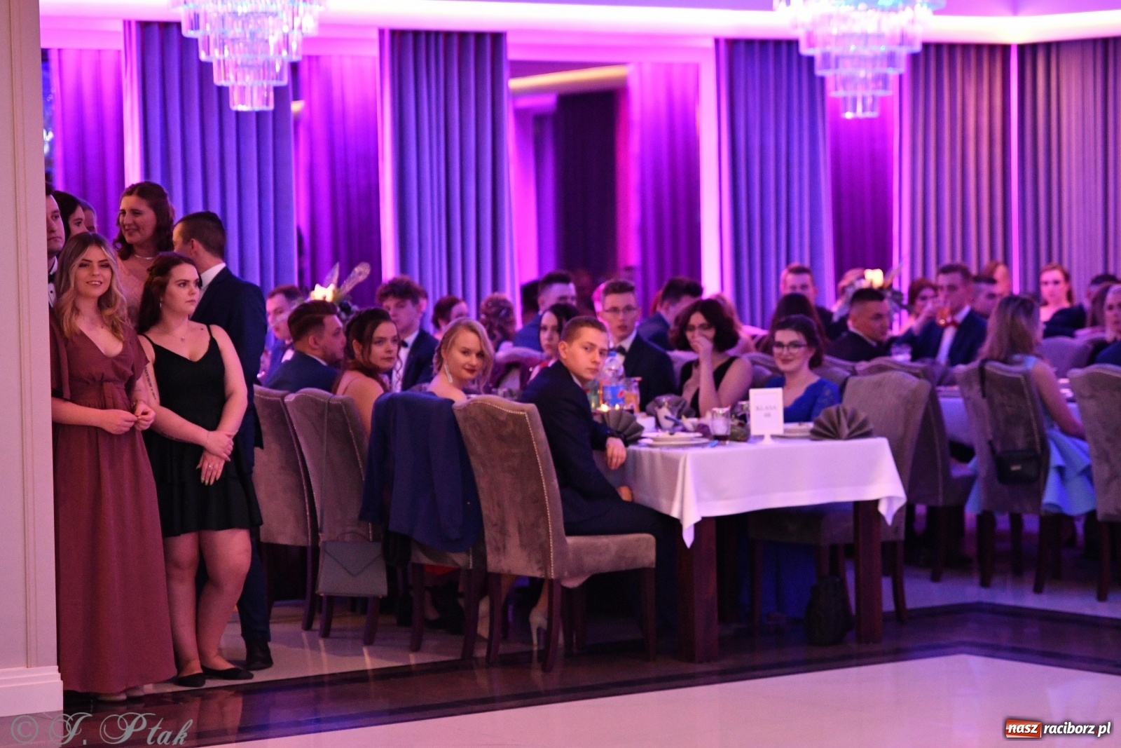 Zdjęcie w galerii na portalu naszraciborz.pl: Gastronomik i Budowlanka bawią się w Białym Domu [FOTO i WIDEO] wiadomości z regionu