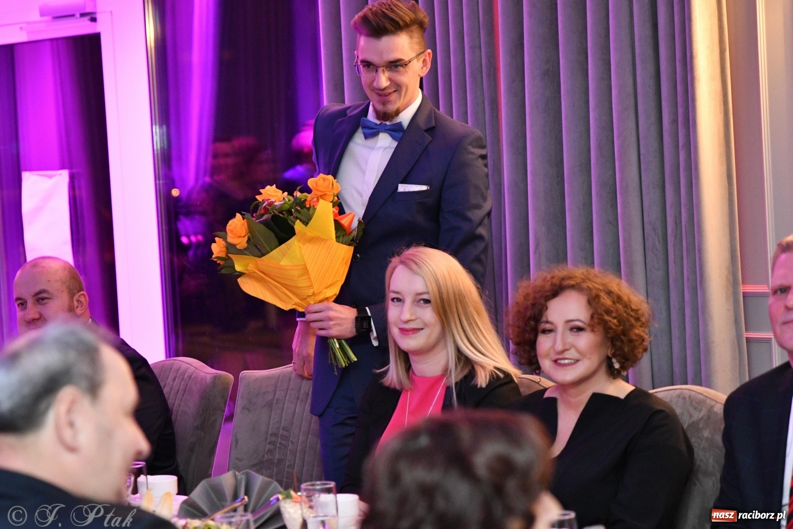 Zdjęcie w galerii na portalu naszraciborz.pl: Gastronomik i Budowlanka bawią się w Białym Domu [FOTO i WIDEO] wiadomości z regionu