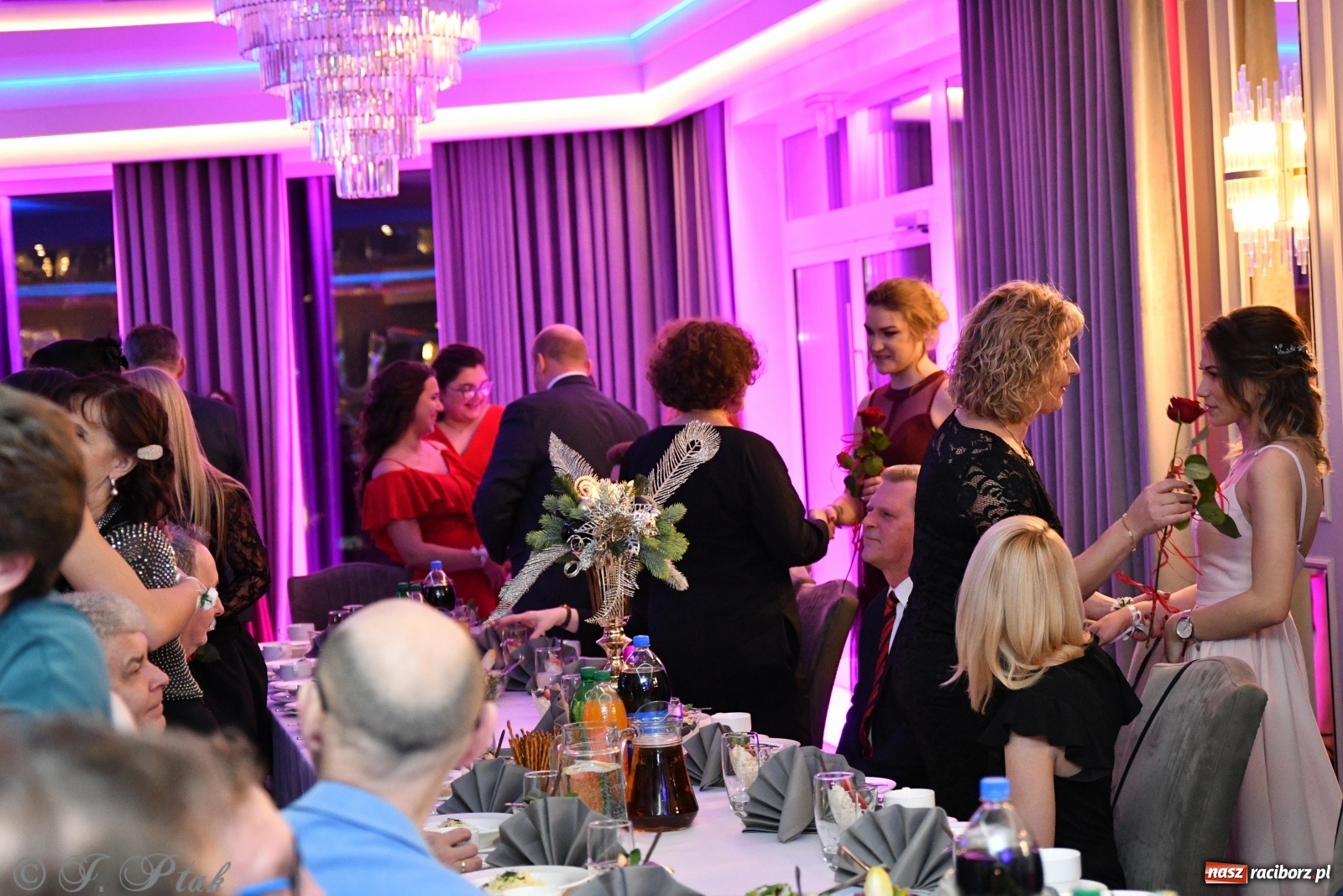 Zdjęcie w galerii na portalu naszraciborz.pl: Gastronomik i Budowlanka bawią się w Białym Domu [FOTO i WIDEO] wiadomości z regionu