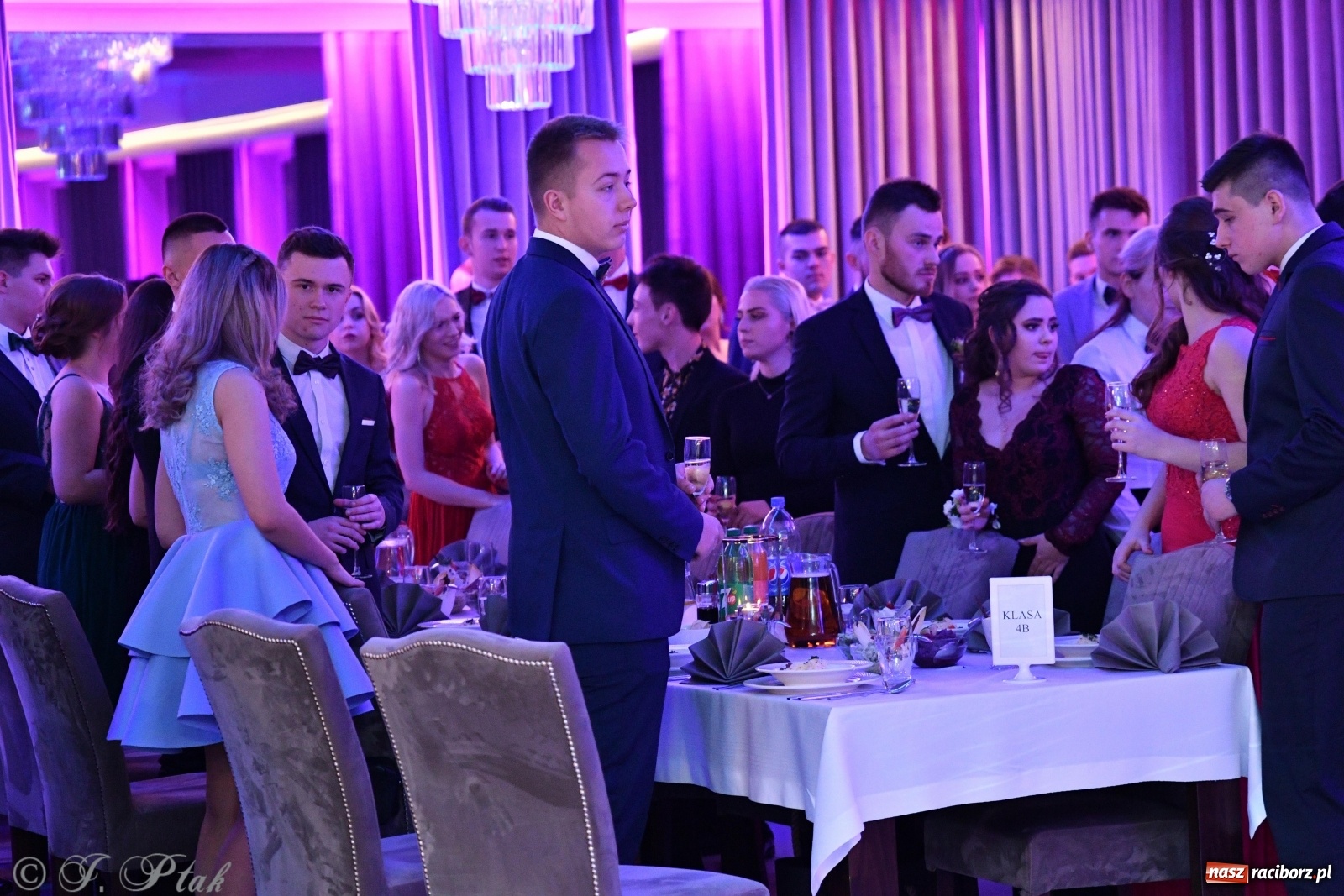 Zdjęcie w galerii na portalu naszraciborz.pl: Gastronomik i Budowlanka bawią się w Białym Domu [FOTO i WIDEO] wiadomości z regionu