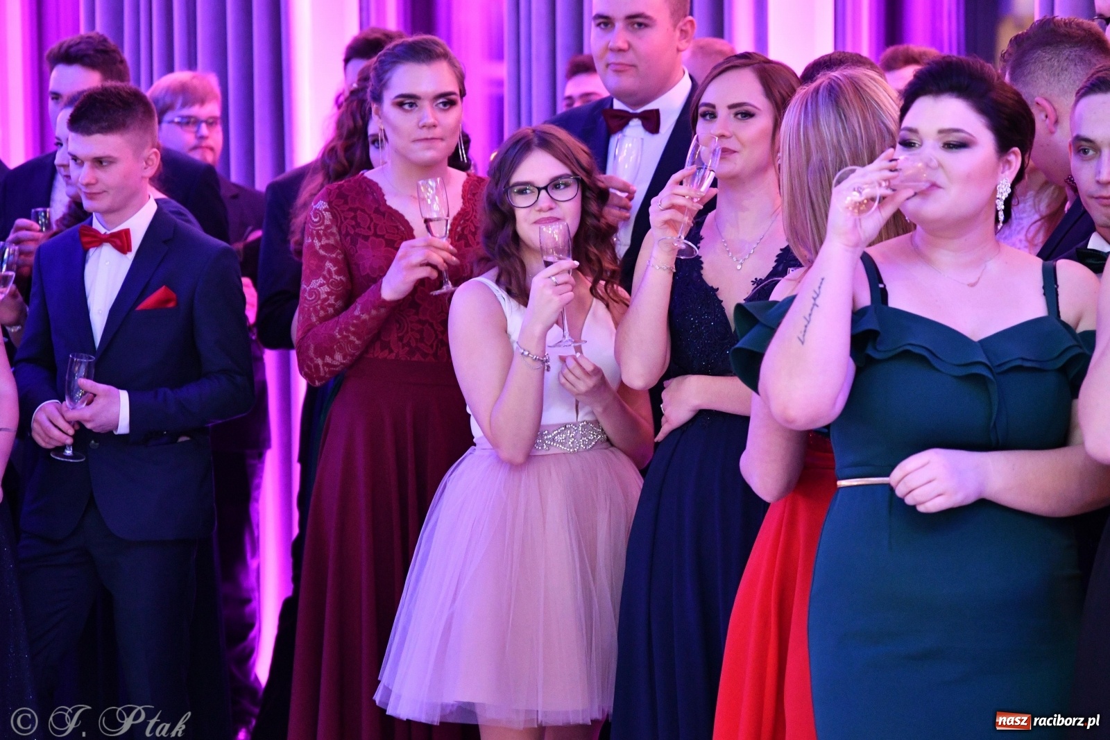 Zdjęcie w galerii na portalu naszraciborz.pl: Gastronomik i Budowlanka bawią się w Białym Domu [FOTO i WIDEO] wiadomości z regionu