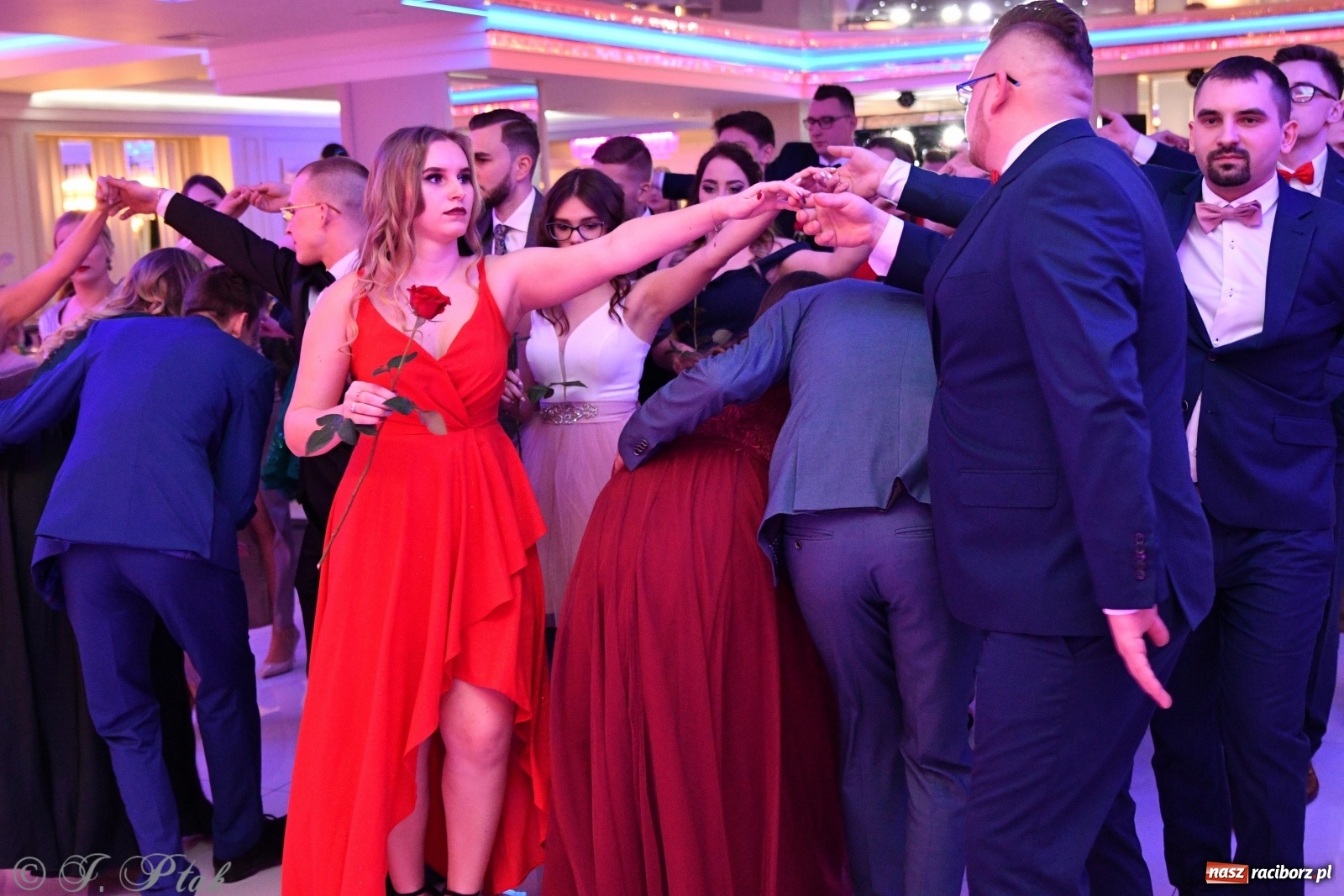 Zdjęcie w galerii na portalu naszraciborz.pl: Gastronomik i Budowlanka bawią się w Białym Domu [FOTO i WIDEO] wiadomości z regionu