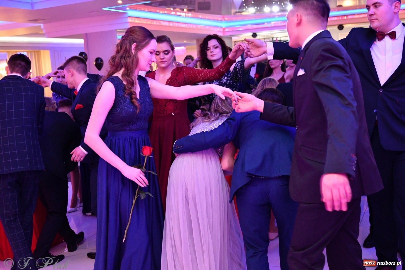 Zdjęcie w galerii na portalu naszraciborz.pl: Gastronomik i Budowlanka bawią się w Białym Domu [FOTO i WIDEO] wiadomości z regionu