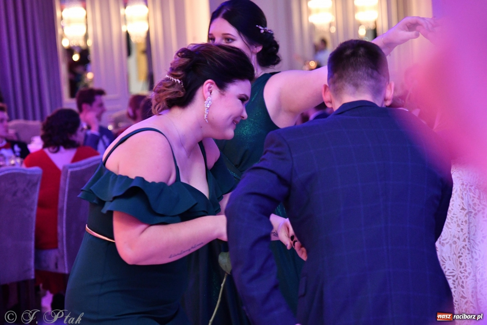 Zdjęcie w galerii na portalu naszraciborz.pl: Gastronomik i Budowlanka bawią się w Białym Domu [FOTO i WIDEO] wiadomości z regionu