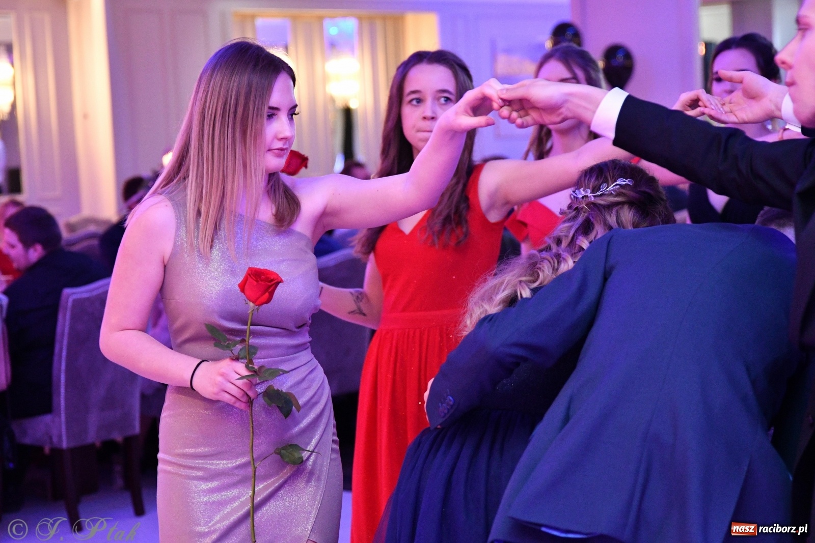 Zdjęcie w galerii na portalu naszraciborz.pl: Gastronomik i Budowlanka bawią się w Białym Domu [FOTO i WIDEO] wiadomości z regionu