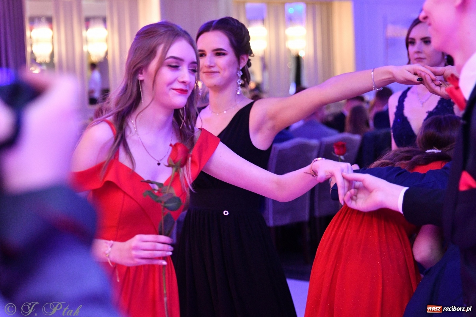 Zdjęcie w galerii na portalu naszraciborz.pl: Gastronomik i Budowlanka bawią się w Białym Domu [FOTO i WIDEO] wiadomości z regionu