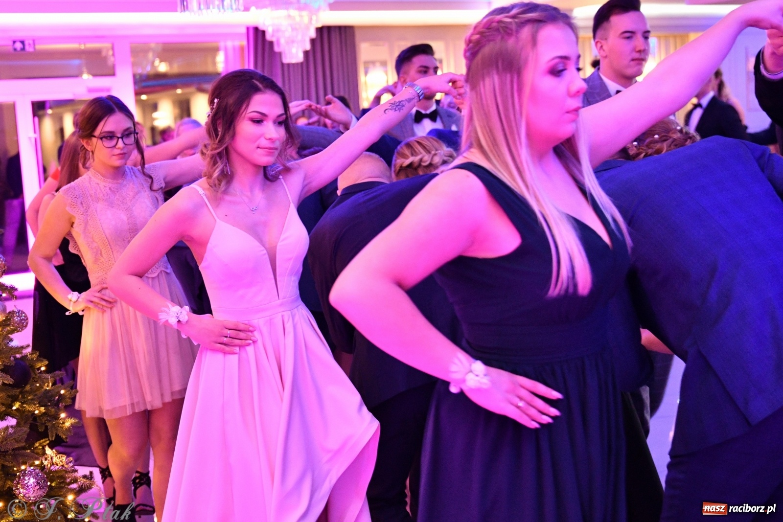 Zdjęcie w galerii na portalu naszraciborz.pl: Gastronomik i Budowlanka bawią się w Białym Domu [FOTO i WIDEO] wiadomości z regionu