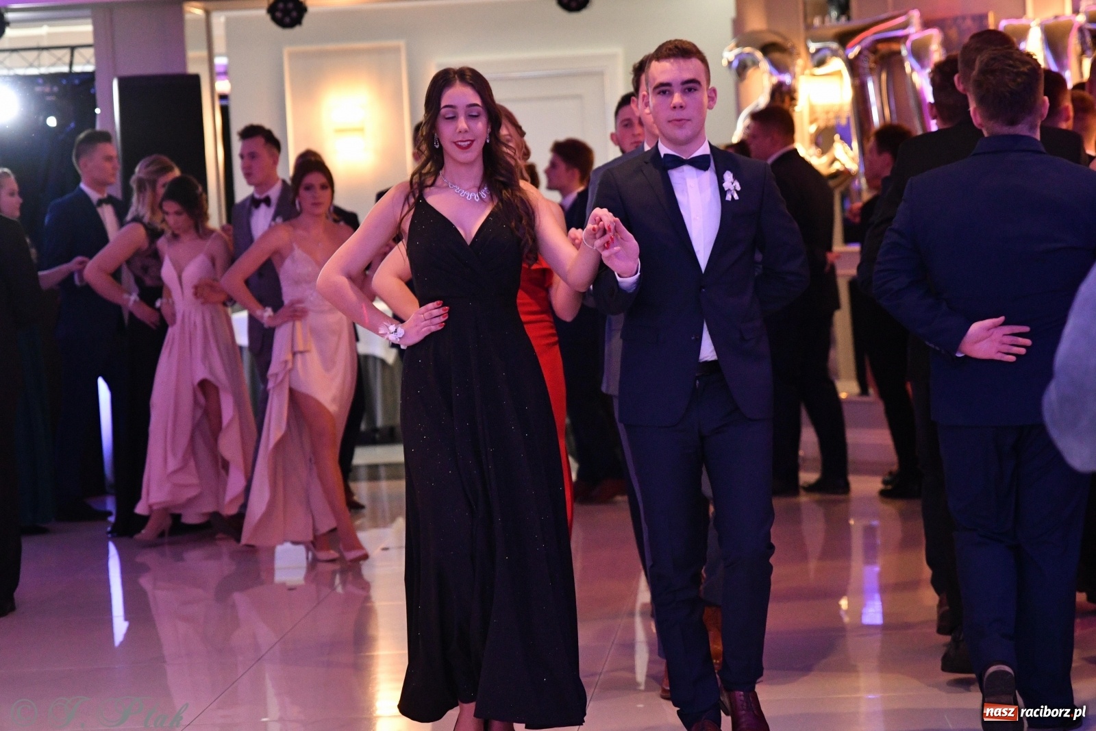 Zdjęcie w galerii na portalu naszraciborz.pl: Gastronomik i Budowlanka bawią się w Białym Domu [FOTO i WIDEO] wiadomości z regionu