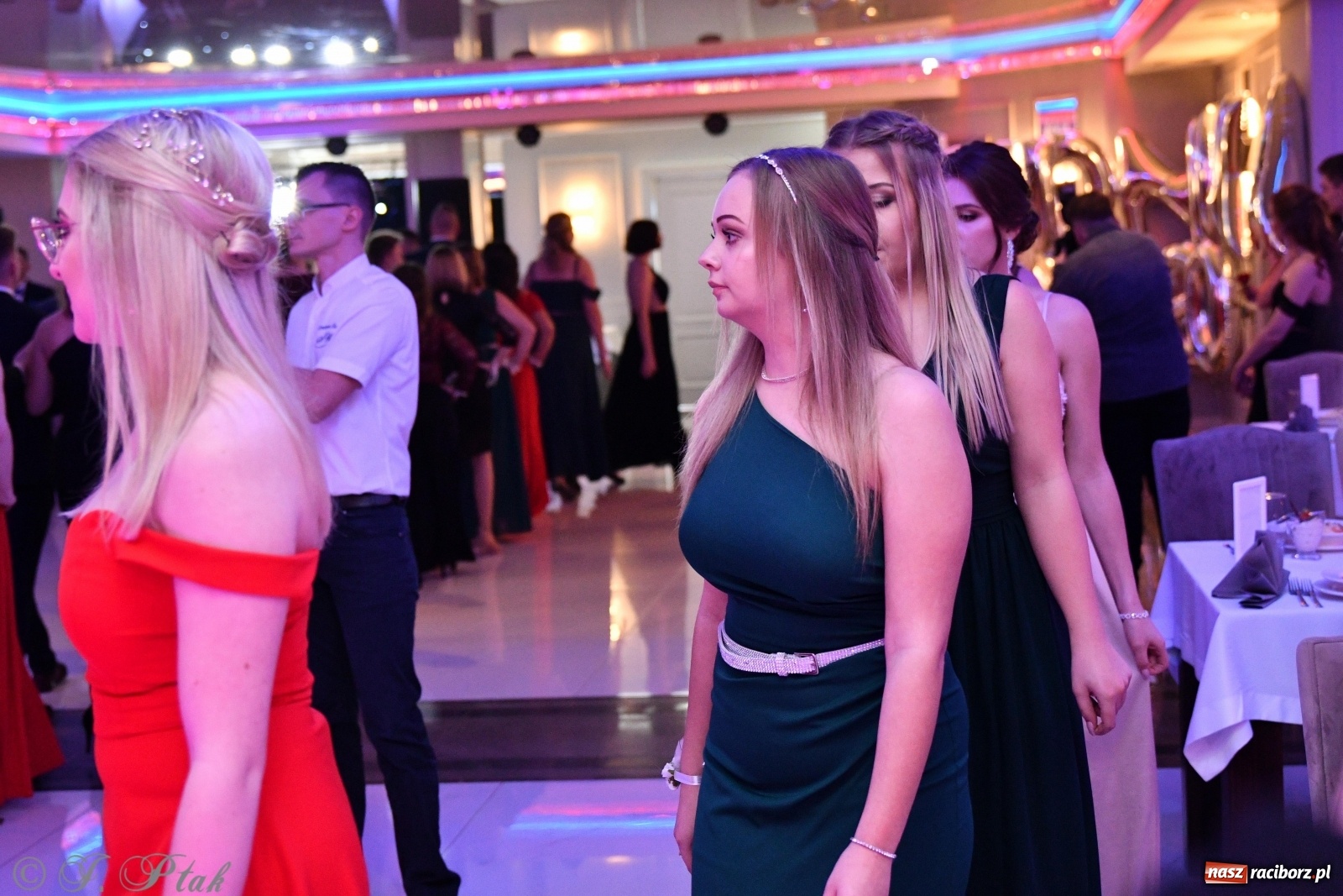 Zdjęcie w galerii na portalu naszraciborz.pl: Gastronomik i Budowlanka bawią się w Białym Domu [FOTO i WIDEO] wiadomości z regionu