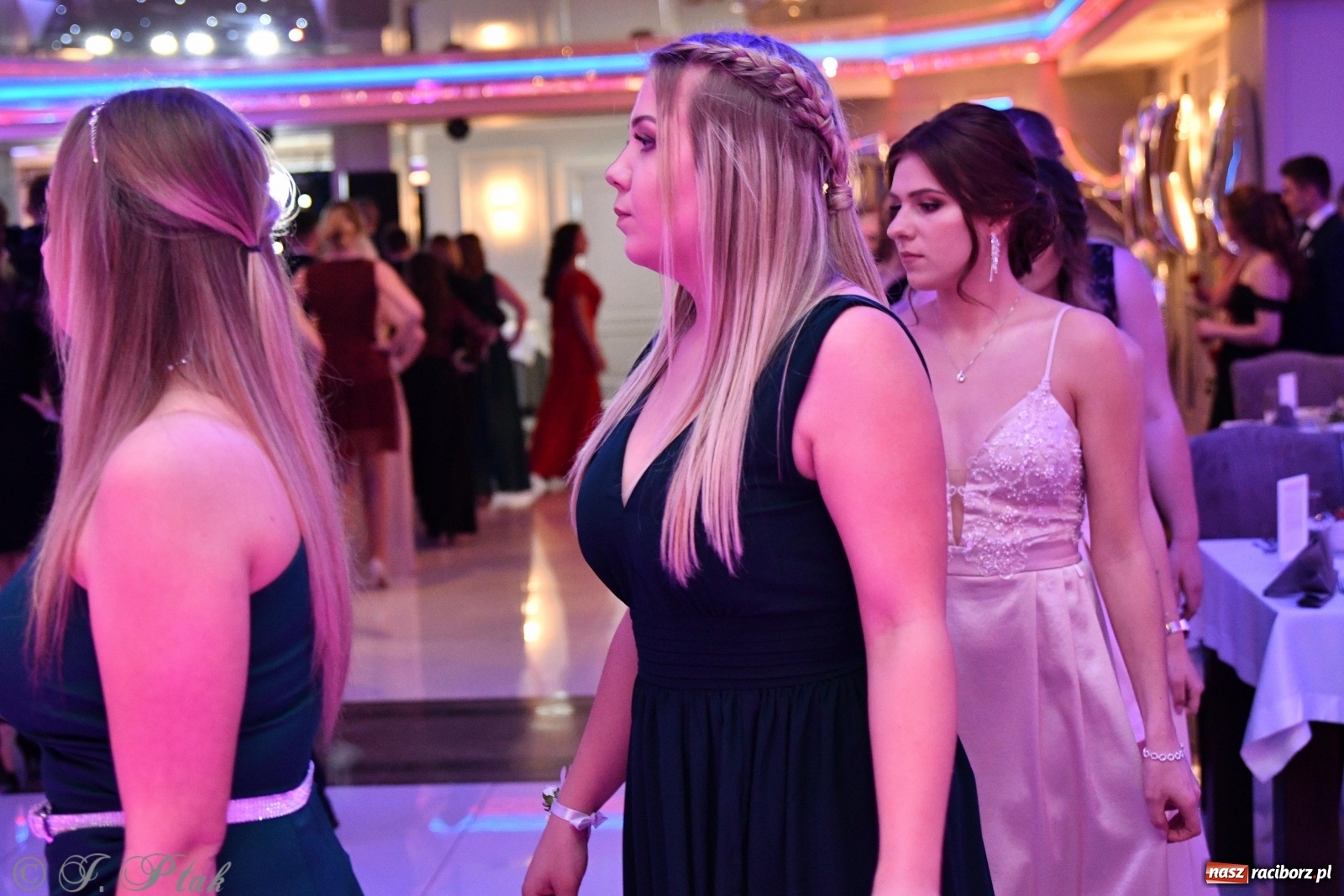 Zdjęcie w galerii na portalu naszraciborz.pl: Gastronomik i Budowlanka bawią się w Białym Domu [FOTO i WIDEO] wiadomości z regionu