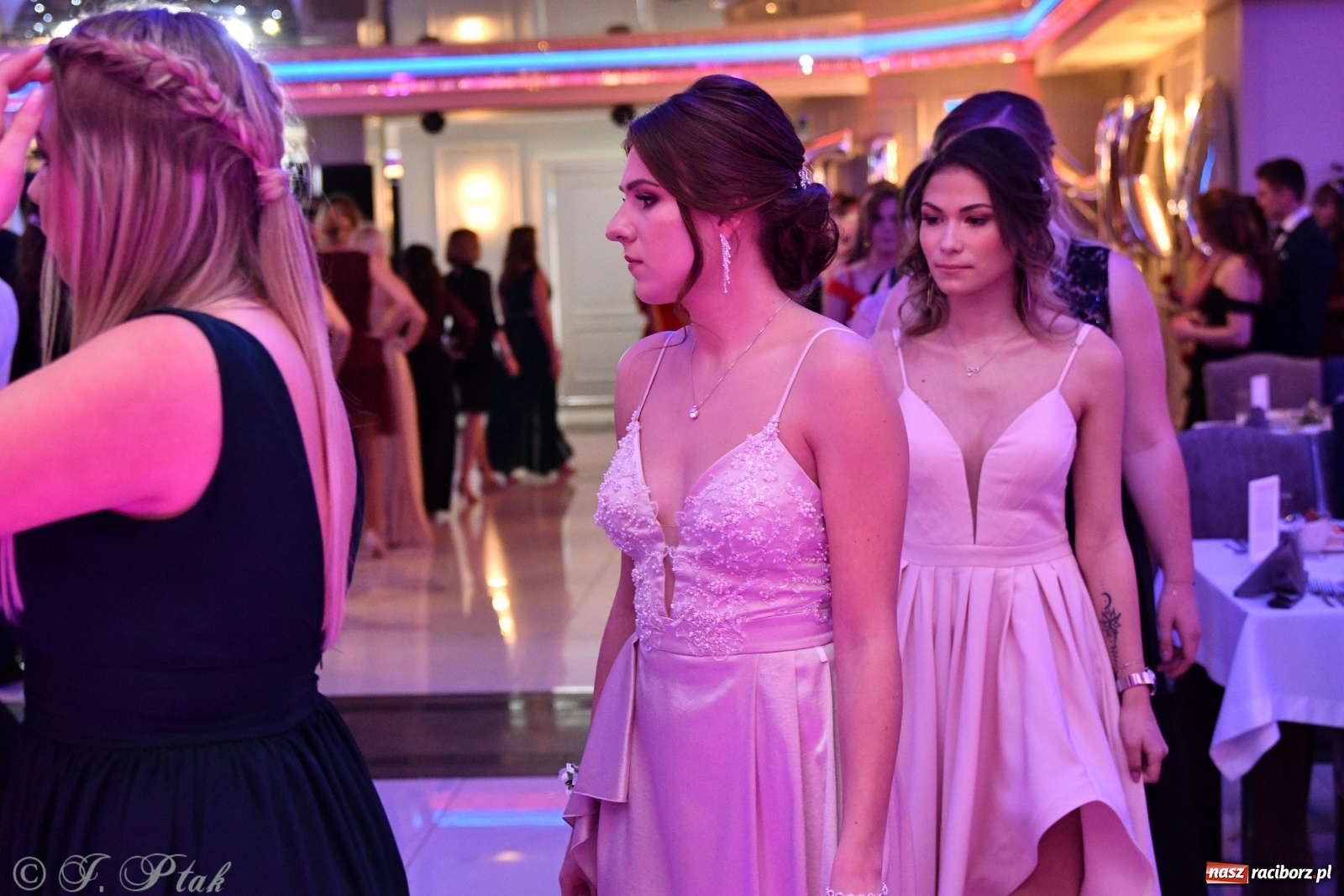 Zdjęcie w galerii na portalu naszraciborz.pl: Gastronomik i Budowlanka bawią się w Białym Domu [FOTO i WIDEO] wiadomości z regionu