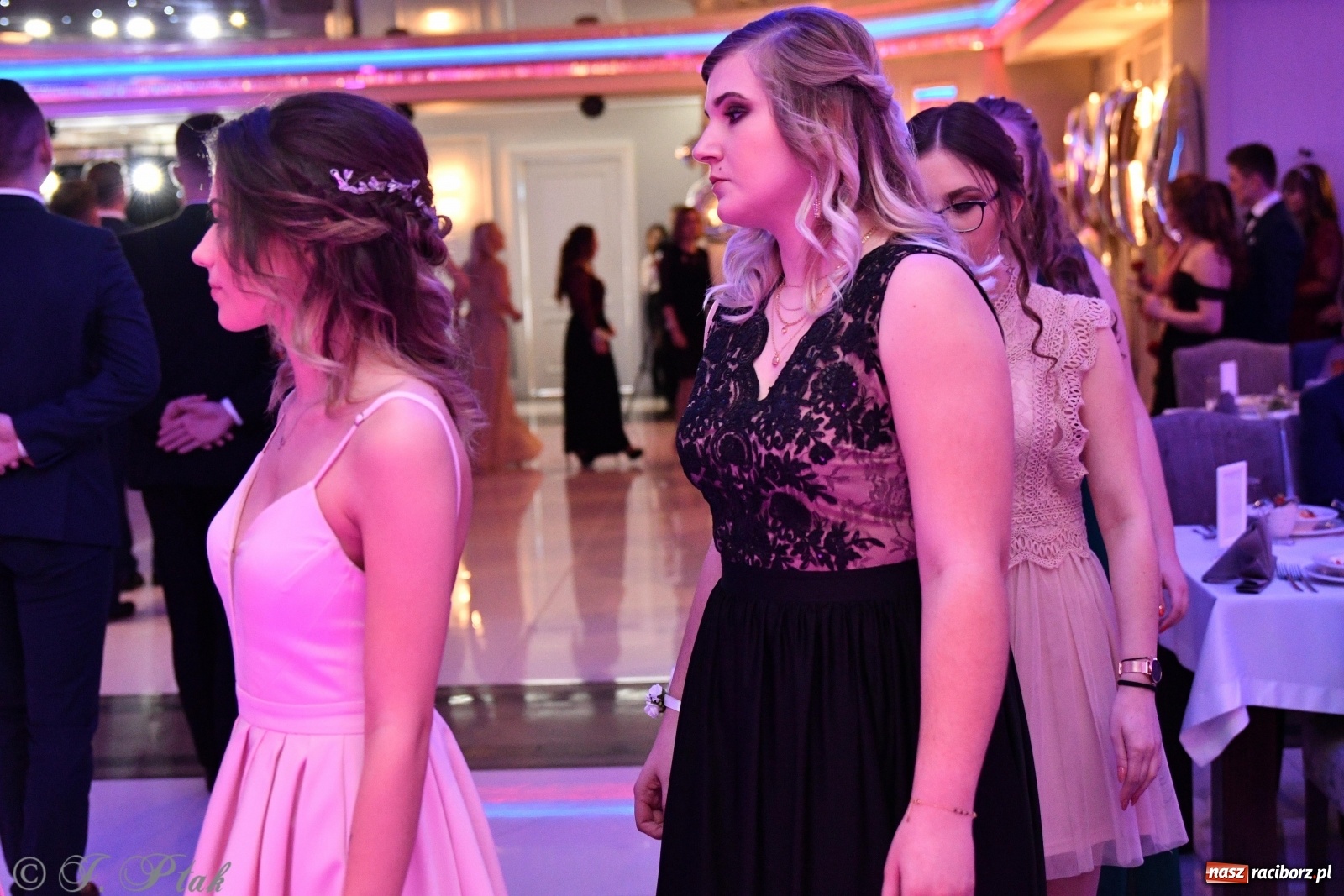 Zdjęcie w galerii na portalu naszraciborz.pl: Gastronomik i Budowlanka bawią się w Białym Domu [FOTO i WIDEO] wiadomości z regionu