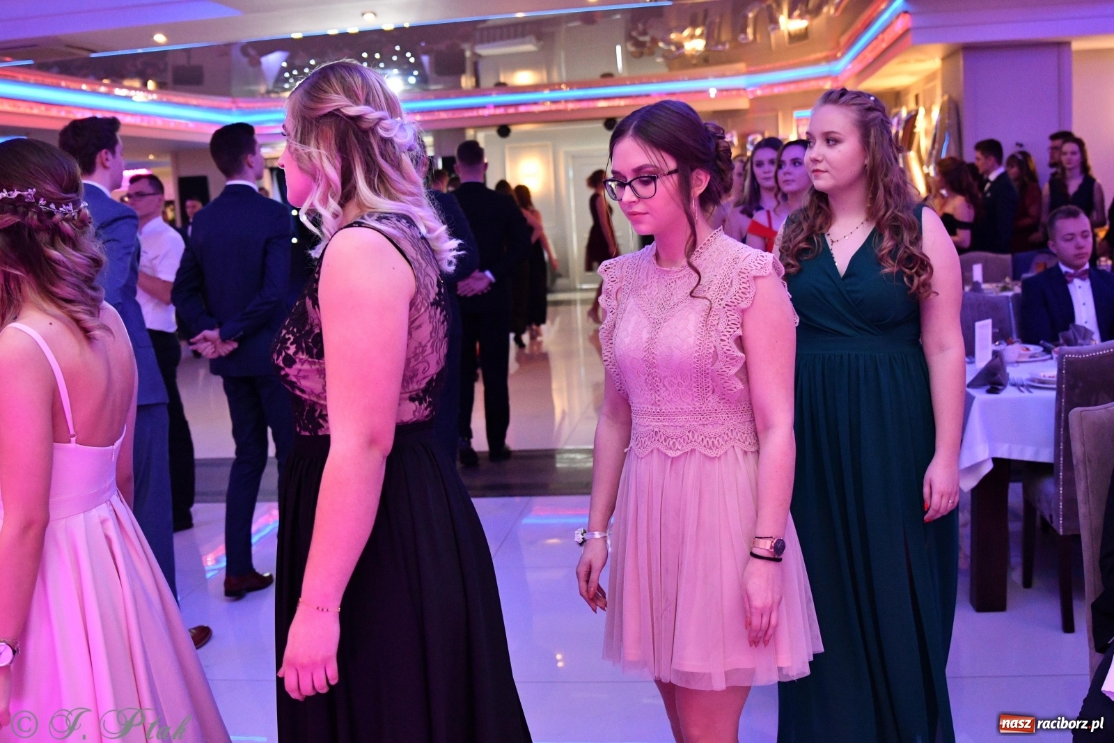 Zdjęcie w galerii na portalu naszraciborz.pl: Gastronomik i Budowlanka bawią się w Białym Domu [FOTO i WIDEO] wiadomości z regionu