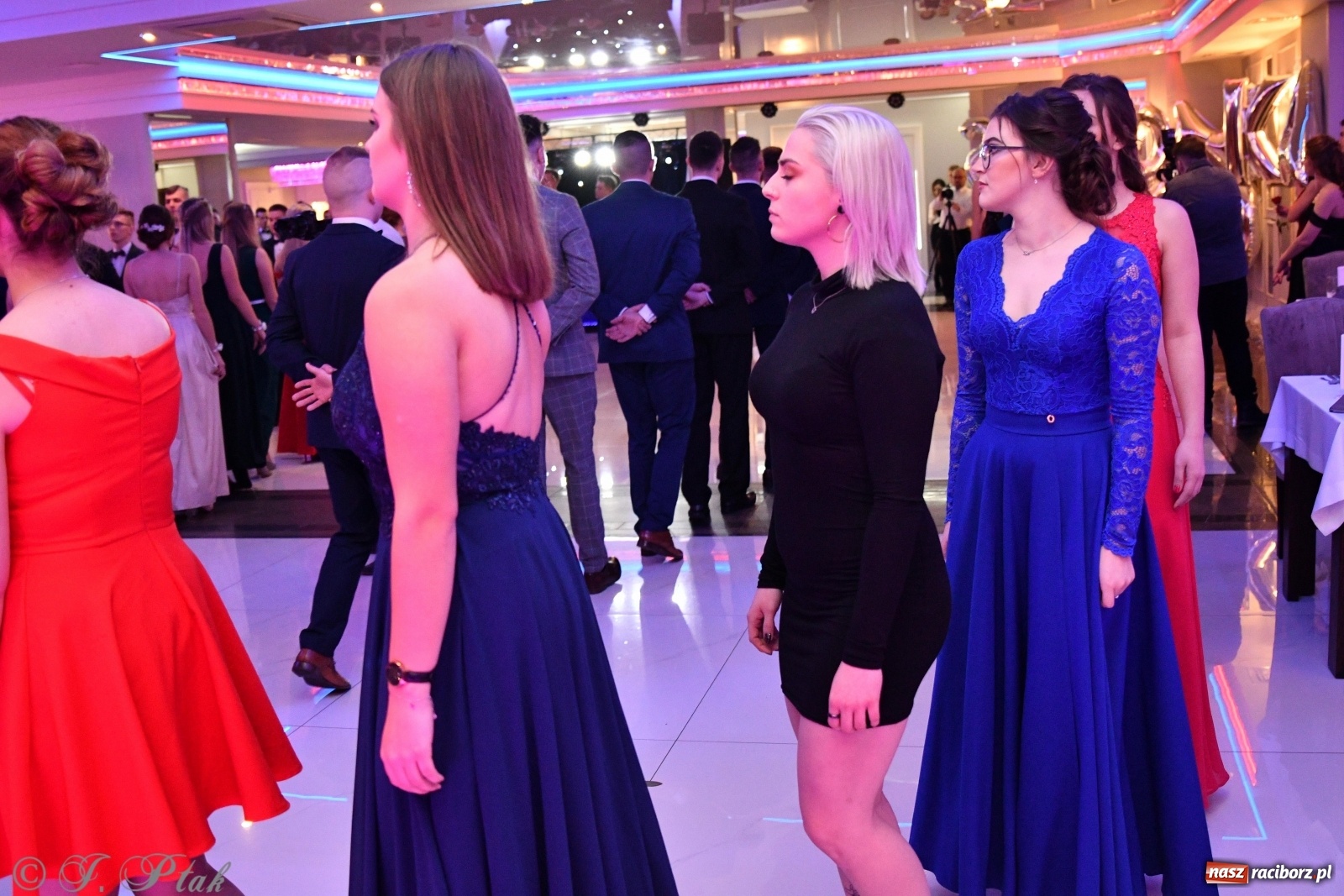 Zdjęcie w galerii na portalu naszraciborz.pl: Gastronomik i Budowlanka bawią się w Białym Domu [FOTO i WIDEO] wiadomości z regionu