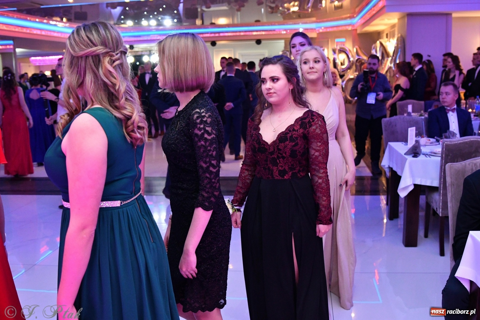 Zdjęcie w galerii na portalu naszraciborz.pl: Gastronomik i Budowlanka bawią się w Białym Domu [FOTO i WIDEO] wiadomości z regionu