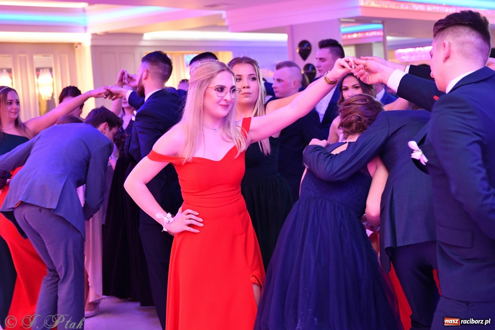 Zdjęcie w galerii na portalu naszraciborz.pl: Gastronomik i Budowlanka bawią się w Białym Domu [FOTO i WIDEO] wiadomości z regionu