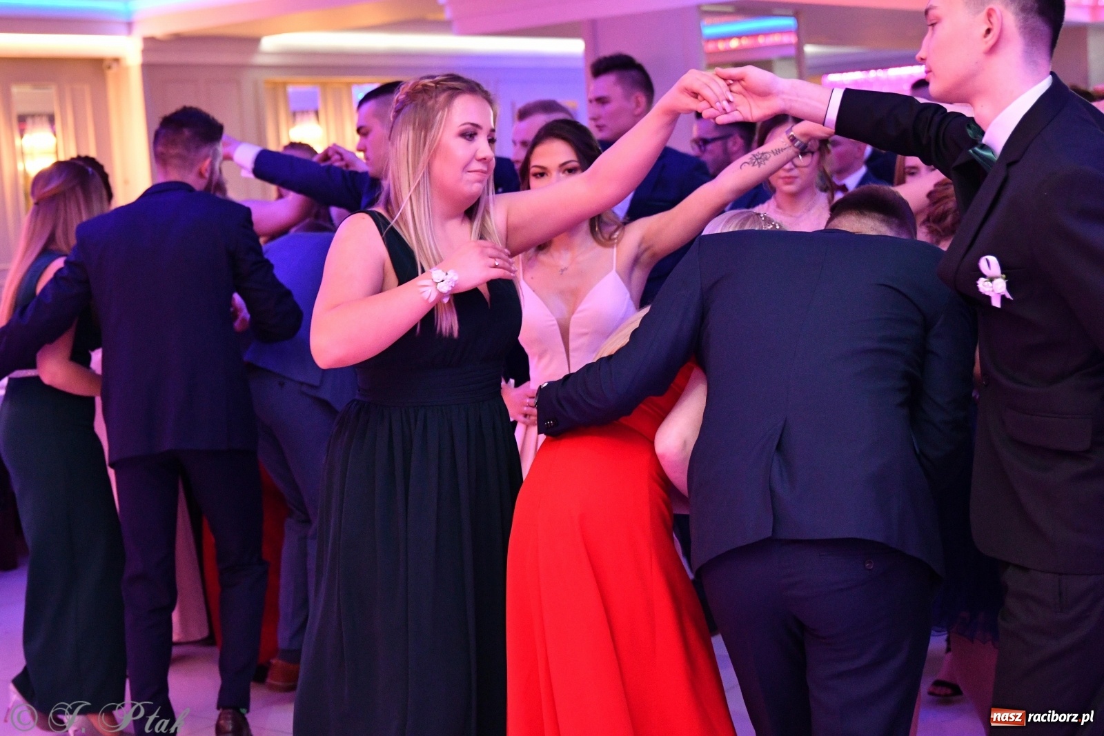 Zdjęcie w galerii na portalu naszraciborz.pl: Gastronomik i Budowlanka bawią się w Białym Domu [FOTO i WIDEO] wiadomości z regionu