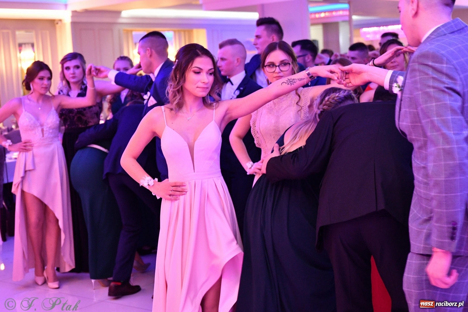 Zdjęcie w galerii na portalu naszraciborz.pl: Gastronomik i Budowlanka bawią się w Białym Domu [FOTO i WIDEO] wiadomości z regionu